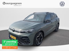 Volkswagen Tiguan - 1.5 eTSI R Line | 150Pk | Leder | Pano dak | HUD | Trekhaak | ERGO Active | Verwarmde/geve