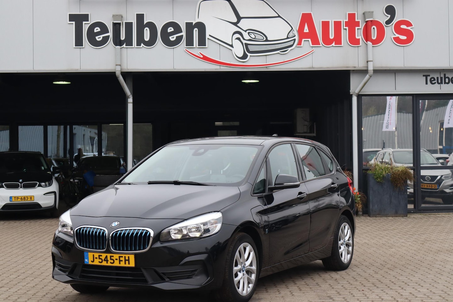 BMW 2-serie Active Tourer - 225xe iPerformance Executive Navigatie, Head up display, Climate control, Stoelverwarming, - AutoWereld.nl