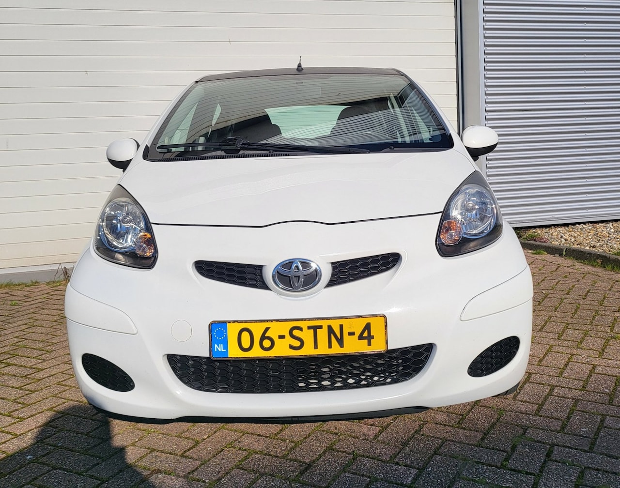 Toyota Aygo - 1.0-12V Comfort Navigator Airco 5 Drs - AutoWereld.nl