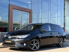 Toyota Auris - 1.2 T | Cruise | Stoelverwarming | Lane Assist | Bluetooth | Navigatie | Achteruitrijcamer
