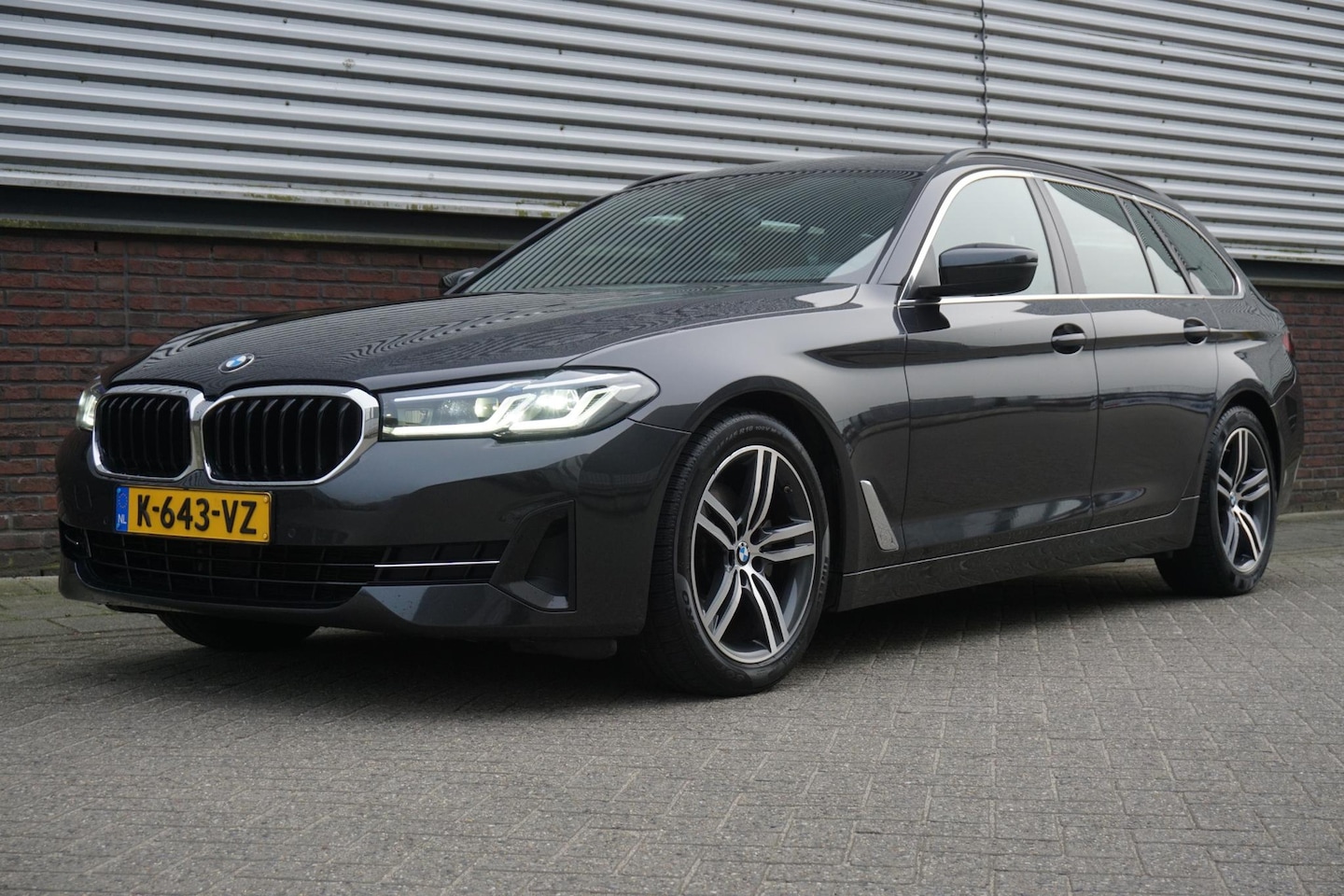 BMW 5-serie Touring - 520i Business Edition Plus/Laser LED/Comfort Stoel Dealeronderhouden. - AutoWereld.nl