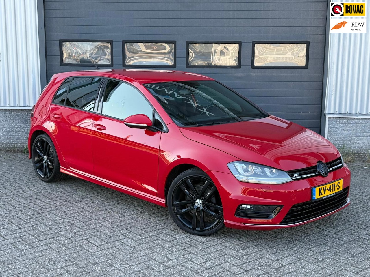 Volkswagen Golf - 1.4 TSI R-LINE DSG, LEER BEKL. STOELVERWARMING. CAMERA ETC. - AutoWereld.nl