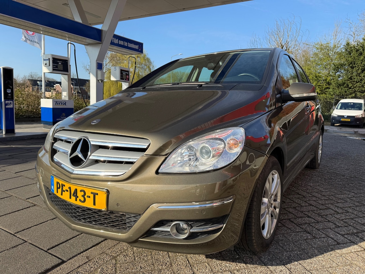 Mercedes-Benz B-klasse - 160 BlueEFFICIENCY Business Class / Parkeersensoren / Bluetooth / Airco / Stoelverwarming - AutoWereld.nl