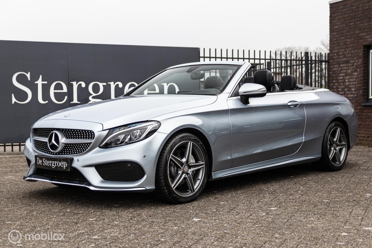 Mercedes-Benz C-klasse Cabrio - 180 AMG CABRIO Automaat Sfeerverlichting Airscarf Nekverwarming Automaat-Cruise control-Ac - AutoWereld.nl