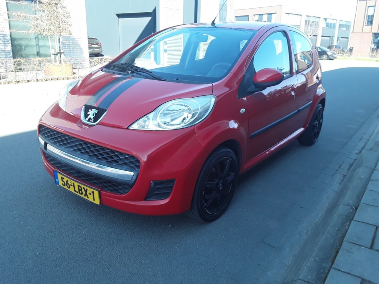 Peugeot 107 - 1.0-12V XS 1.0-12V XS - AutoWereld.nl