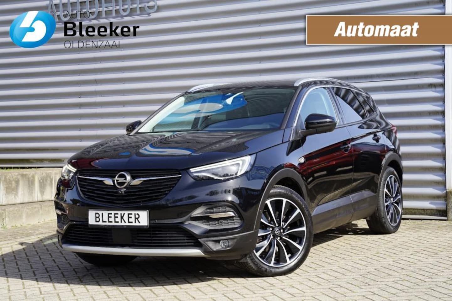 Opel Grandland X - 1.6T Hybrid 225pk Aut. Ultimate Leer Navi Trekh Camera - AutoWereld.nl