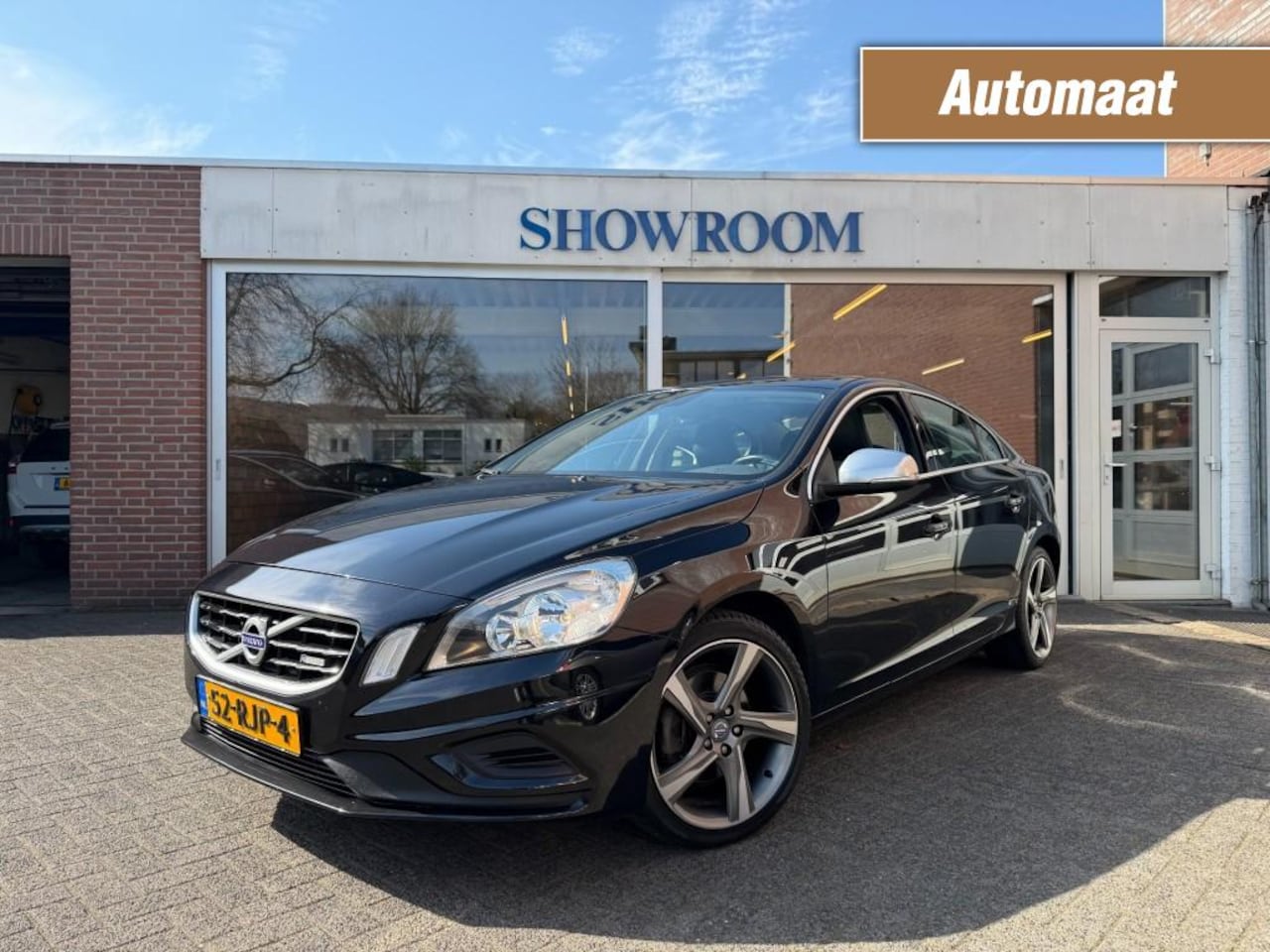 Volvo S60 - 1.6 R-Design T4 - AUT - 132KW - 18-inch LM - Bluetooth - Navi - Cruisecontrol - PDC. - AutoWereld.nl