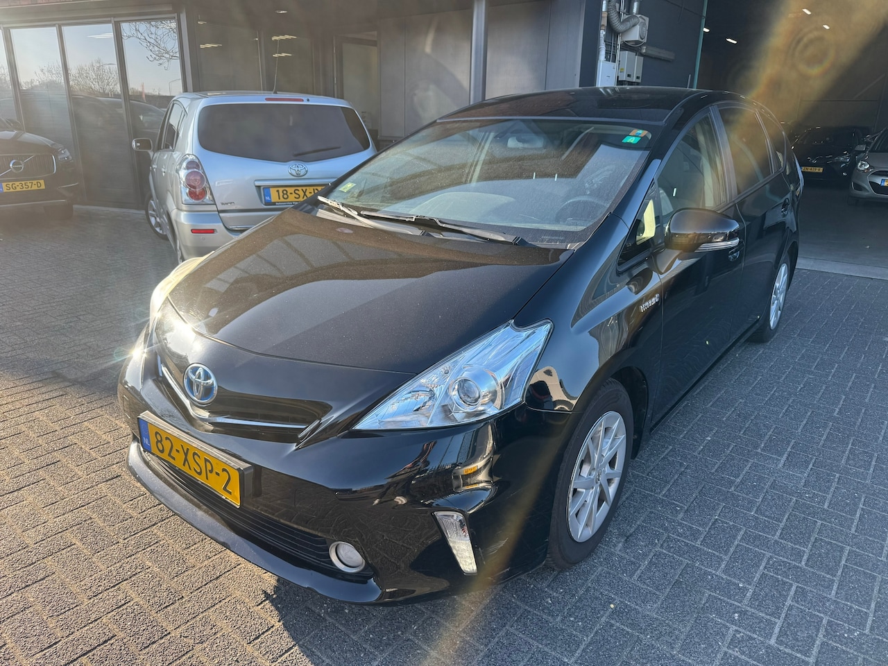 Toyota Prius Wagon - 1.8 Aspiration PANO CRUISE 7 ZITS DEALER OH ORIG NL NAP - AutoWereld.nl