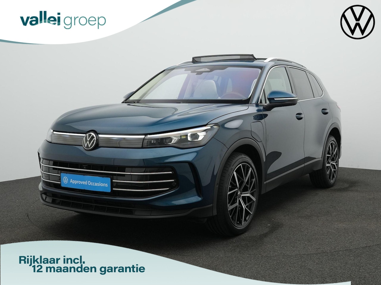 Volkswagen Tiguan - 1.5 eHybrid 204 pk Elegance | Panoramadak | Trekhaak | IQ Light | 360 Camera | Stuur-/stoe - AutoWereld.nl