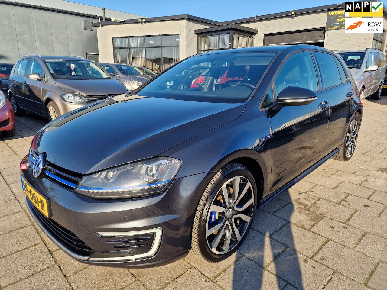 Volkswagen Golf - 1.4 TSI GTE/Automaat/Hybride/Apk 18-3-2027 - AutoWereld.nl