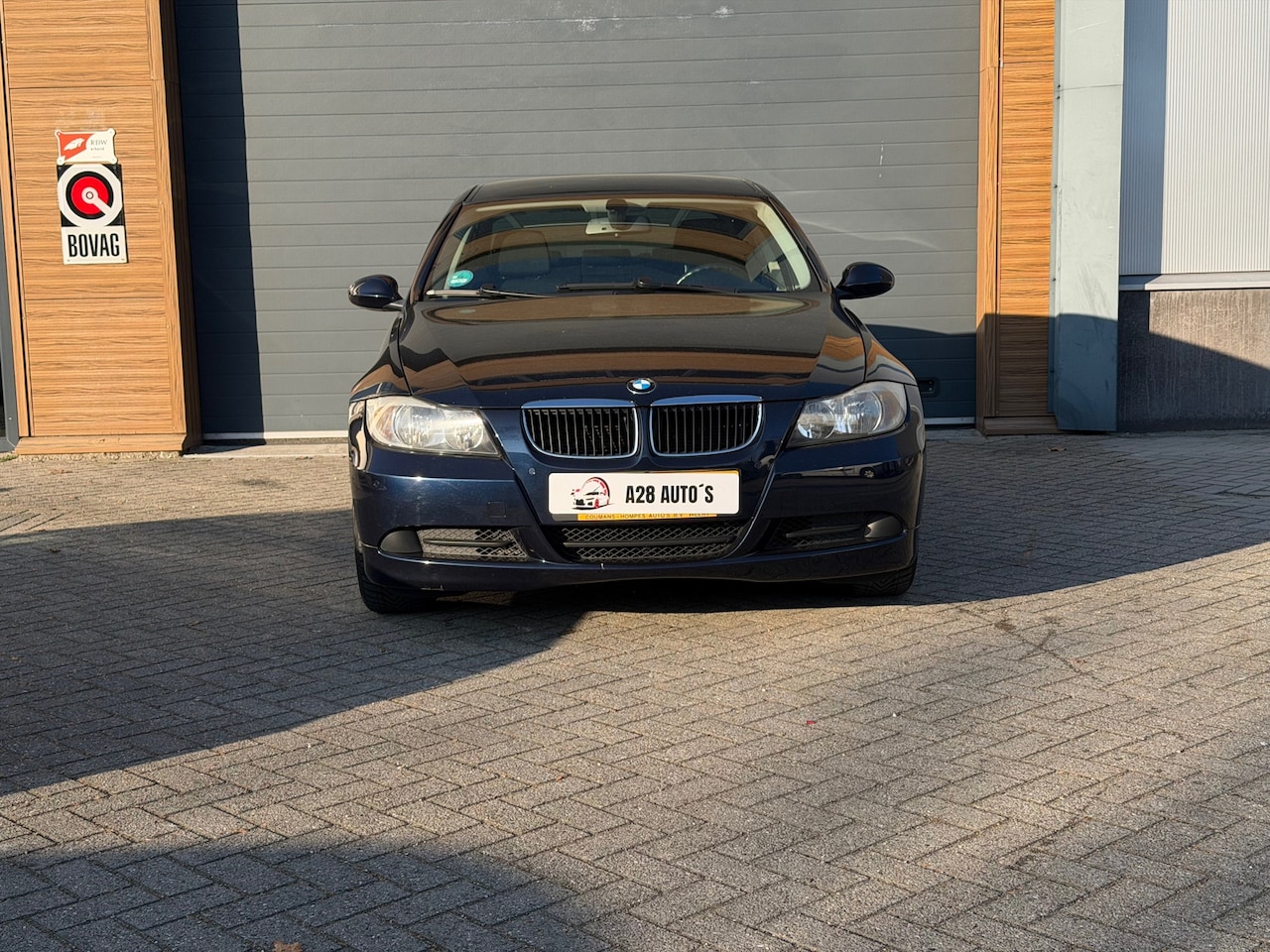 BMW 3-serie - 320i | Sportieve BMW 320i | Comfort & rijplezier! - AutoWereld.nl