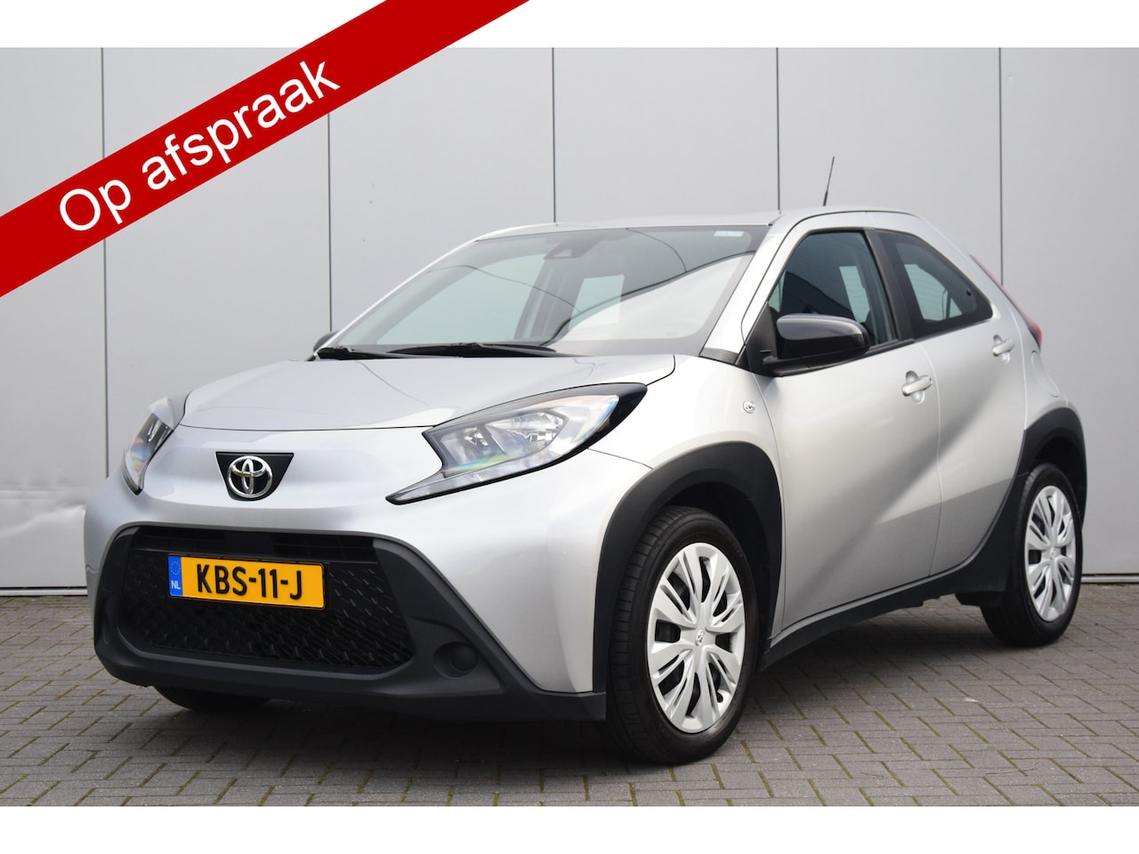 Toyota Aygo X - 1.0 VVT-i MT Play Audio/Camera Airco Cruise - AutoWereld.nl