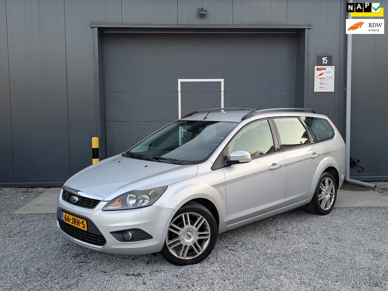 Ford Focus Wagon - 1.8 Titanium Flexi Fuel 1.8 Titanium Flexi Fuel, NAP, AIRCO - AutoWereld.nl