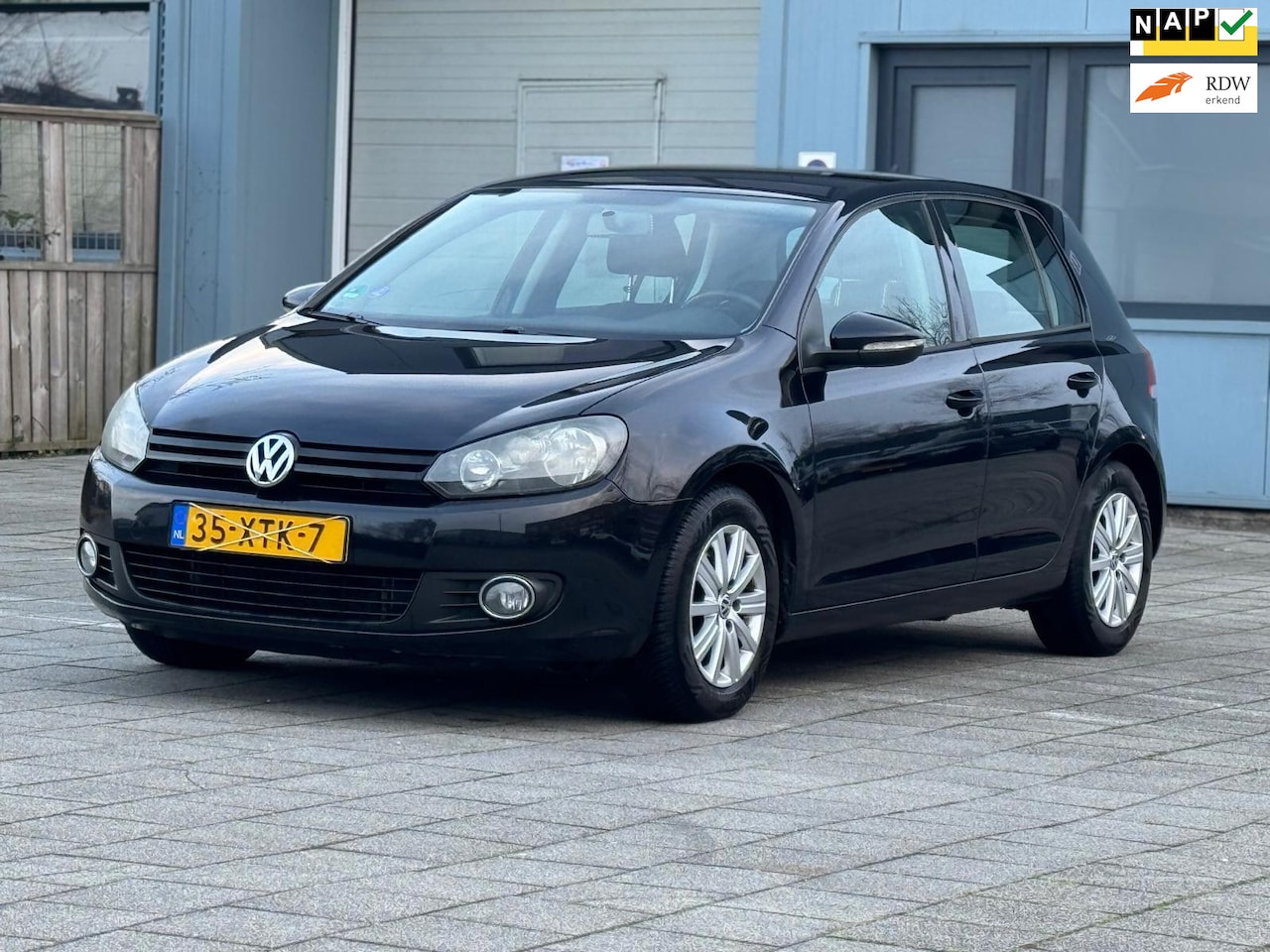 Volkswagen Golf - 1.2 TSI Trend Edition BlueMotion.2 de eigenaar/Cruise Control/Trekhaak/car play - AutoWereld.nl