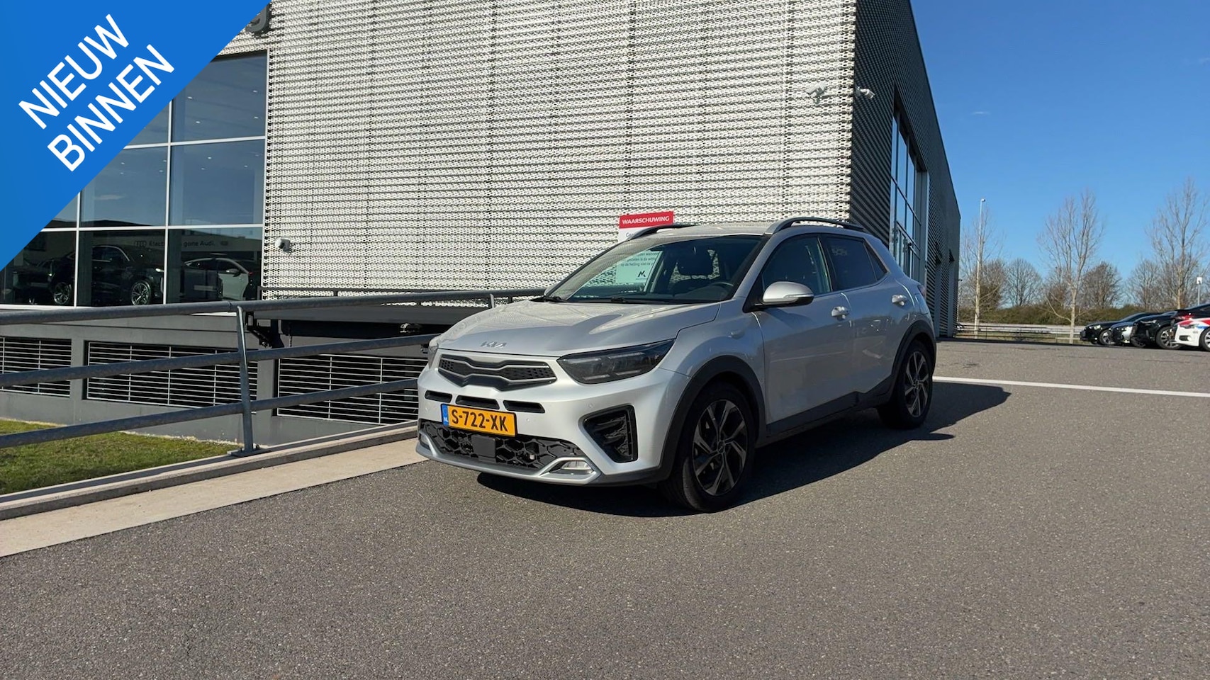 Kia Stonic - 1.0 T-GDi MHEV GT-PLUSLINE I AUTOMAAT I SCHUIF/KANTELDAK I APPLE CARPLAY I P-CAMERA - AutoWereld.nl