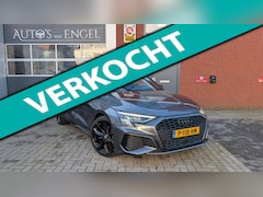 Audi A3 Sportback - 30 TFSI 2X S-line/Afgevlakt stuur/Carplay/Dynamisch knipperlicht
