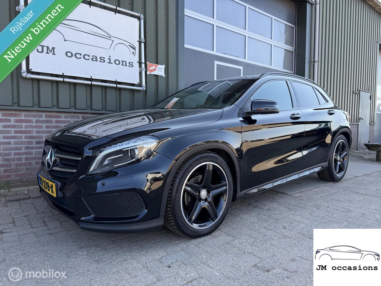 Mercedes-Benz GLA-Klasse - 180 AMG Night Edition|Xenon|Getint glas| - AutoWereld.nl
