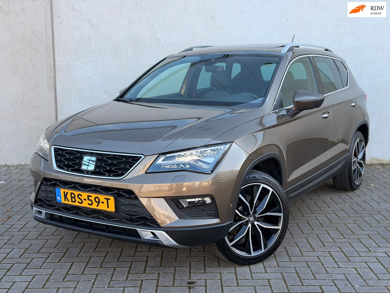 SEAT Ateca - 1.4 EcoTSI Xcellence 4Drive DSG Pano Carplay Camera Keyless - AutoWereld.nl