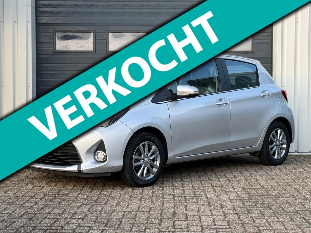 Toyota Yaris - 1.3 VVT-i Dynamic NAVI / CRUISE / 6 BAK ! - AutoWereld.nl