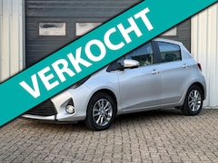 Toyota Yaris - 1.3 VVT-i Dynamic NAVI / CRUISE / 6 BAK