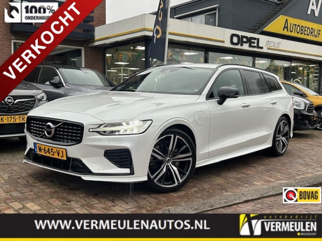 Volvo V60 - T6 Plug-in Hybrid 340PK AWD R-Design Automaat + 19"/ Navi/ Clima/ CarPlay/ Ad.Cruise/ H&K/ - AutoWereld.nl