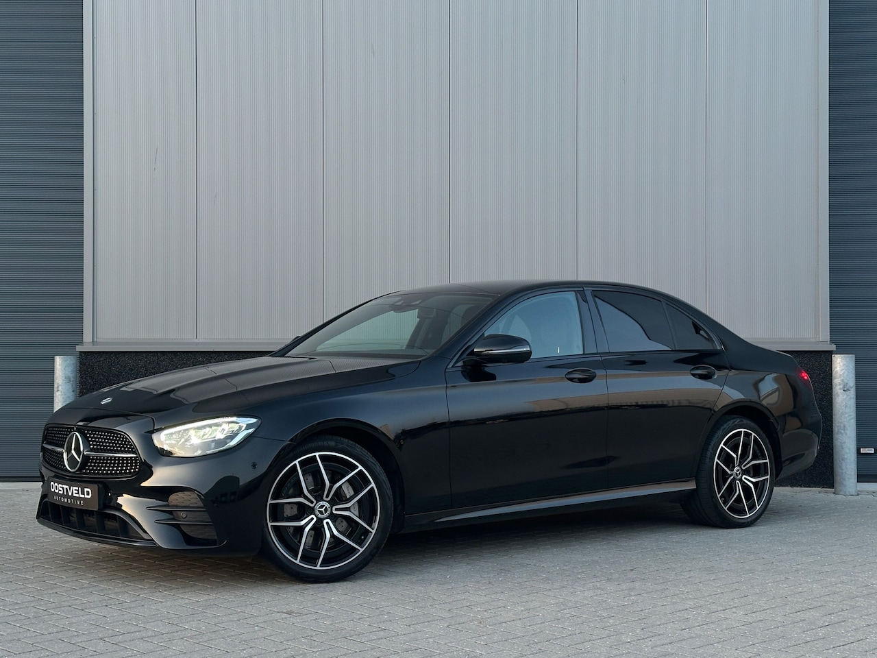 Mercedes-Benz E-klasse - 300 e AMG Line Night Memory 360 Sfeer Garantie - AutoWereld.nl