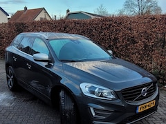 Volvo XC60 - 2.0 D4 FWD R-Design Volvo XC60 2.0 D4 FWD R-Disign Grijs met Grijskenteken