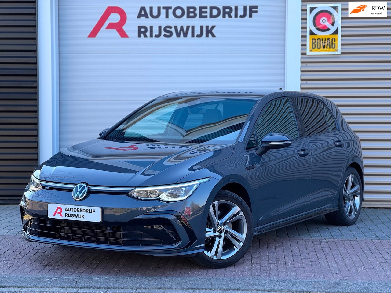 Volkswagen Golf - 1.5 eTSI 3x R-Line Sfeer/Blindspot/Acc - AutoWereld.nl