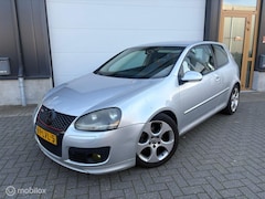 Volkswagen Golf - 1.4 Versnellingsbak maakt geluid