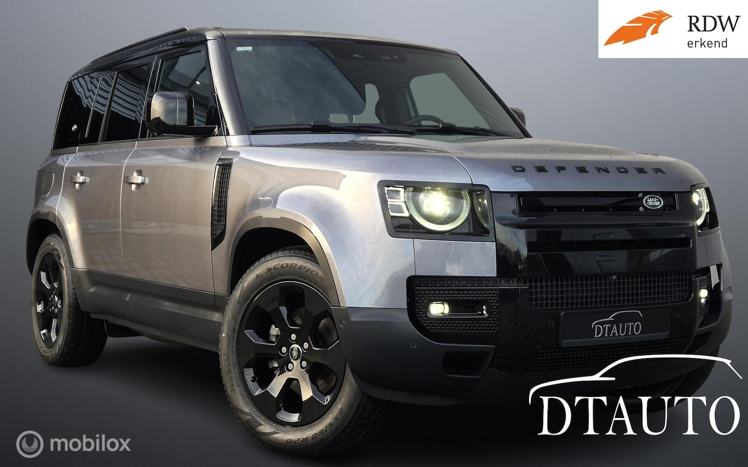 Land Rover Defender 110 - 3.0 D250 110SE Lucht Pano Grijs Kenteken - AutoWereld.nl