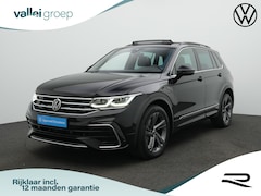 Volkswagen Tiguan - 1.4 TSI eHybrid 245 pk DSG R-Line | Panoramadak | IQ Light | Stuur-/stoelverwarming | Acht