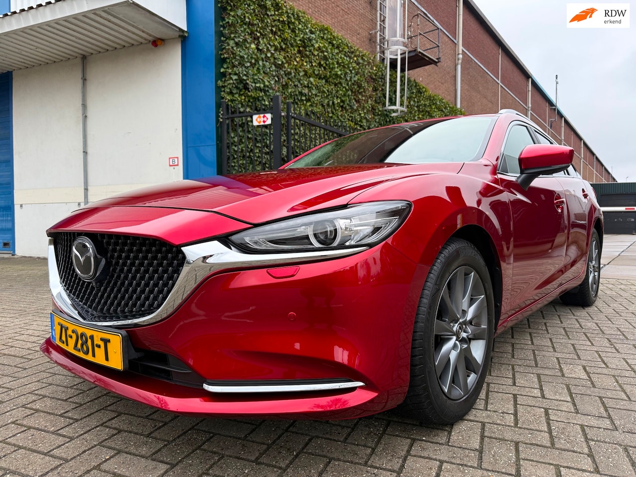 Mazda 6 Sportbreak - 2.0 SkyActiv-G 165 Business Comfort - AutoWereld.nl