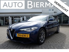Alfa Romeo Giulia - 2.0T Super / INCL. 12 mnd BOVAG / 200PK/ Leder