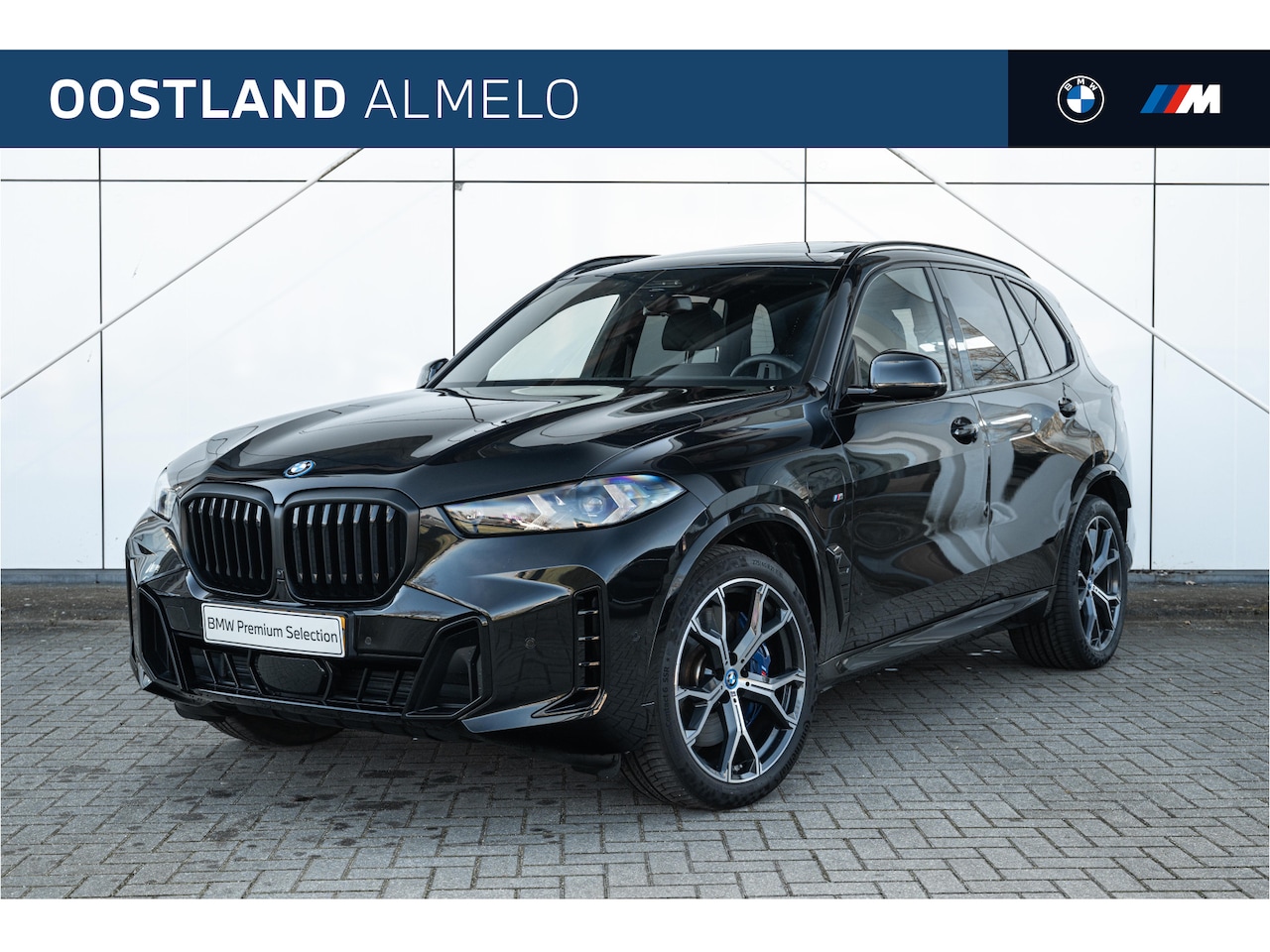 BMW X5 - xDrive50e High Executive M Sport Automaat / Panoramadak / Trekhaak / Parking Assistant Pro - AutoWereld.nl