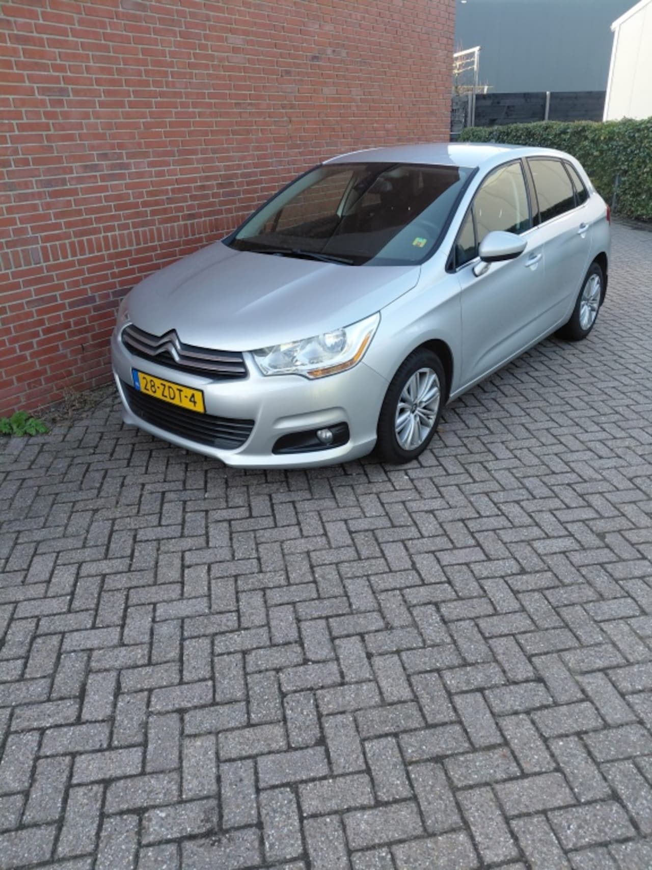 Citroën C4 - 1.4 VTi Ligne Bns - AutoWereld.nl