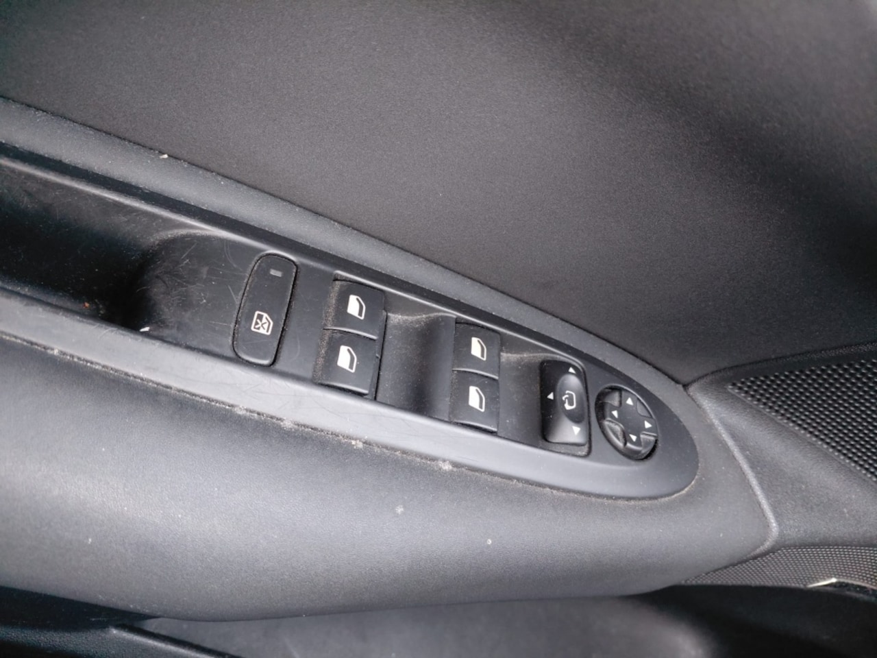 Citroën C4 - 1.4 VTi Ligne Bns - AutoWereld.nl