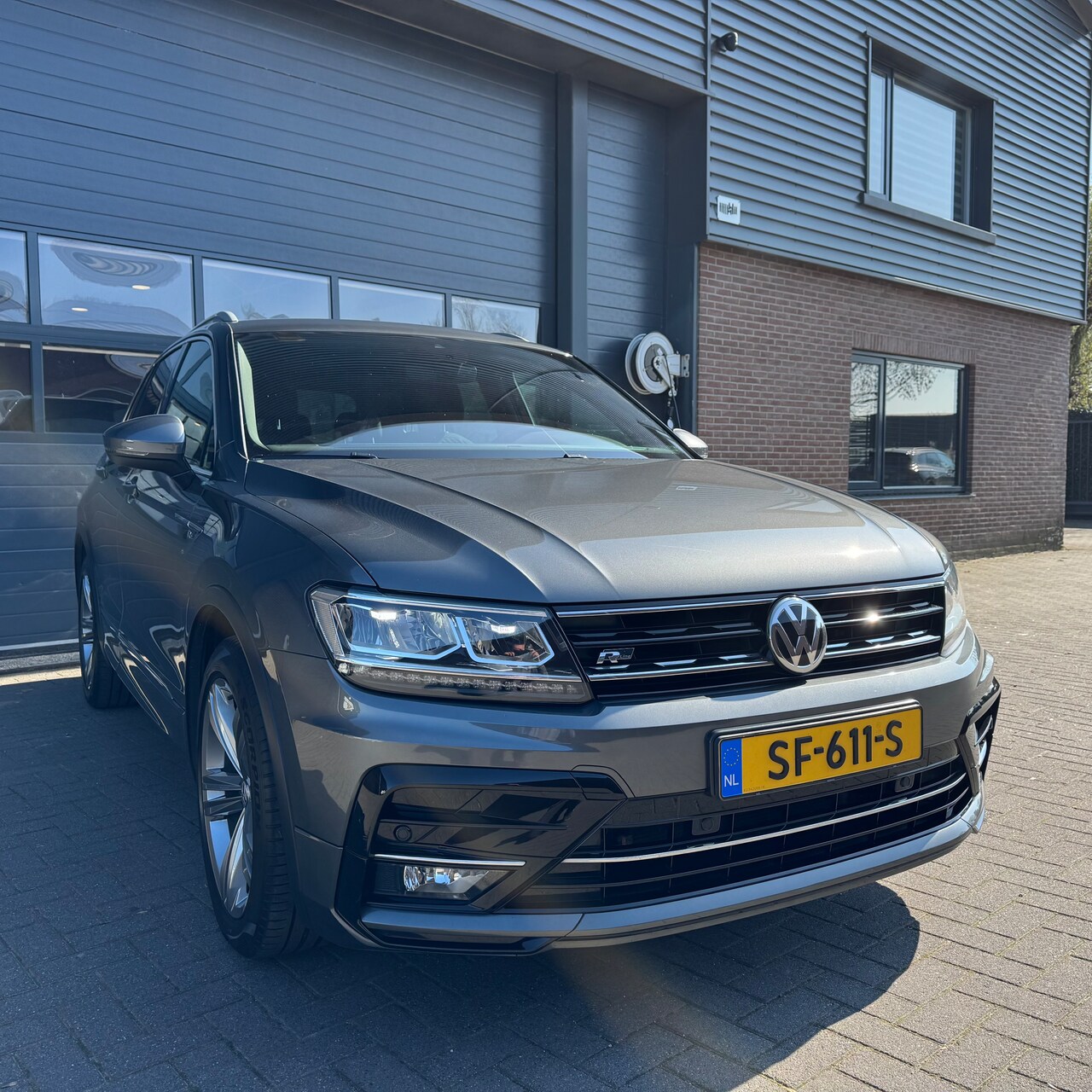 Volkswagen Tiguan - 1.4 TSI ACT Comfortline Business R TREKHAAK/CARPLAY/DIGITAL COCKPIT