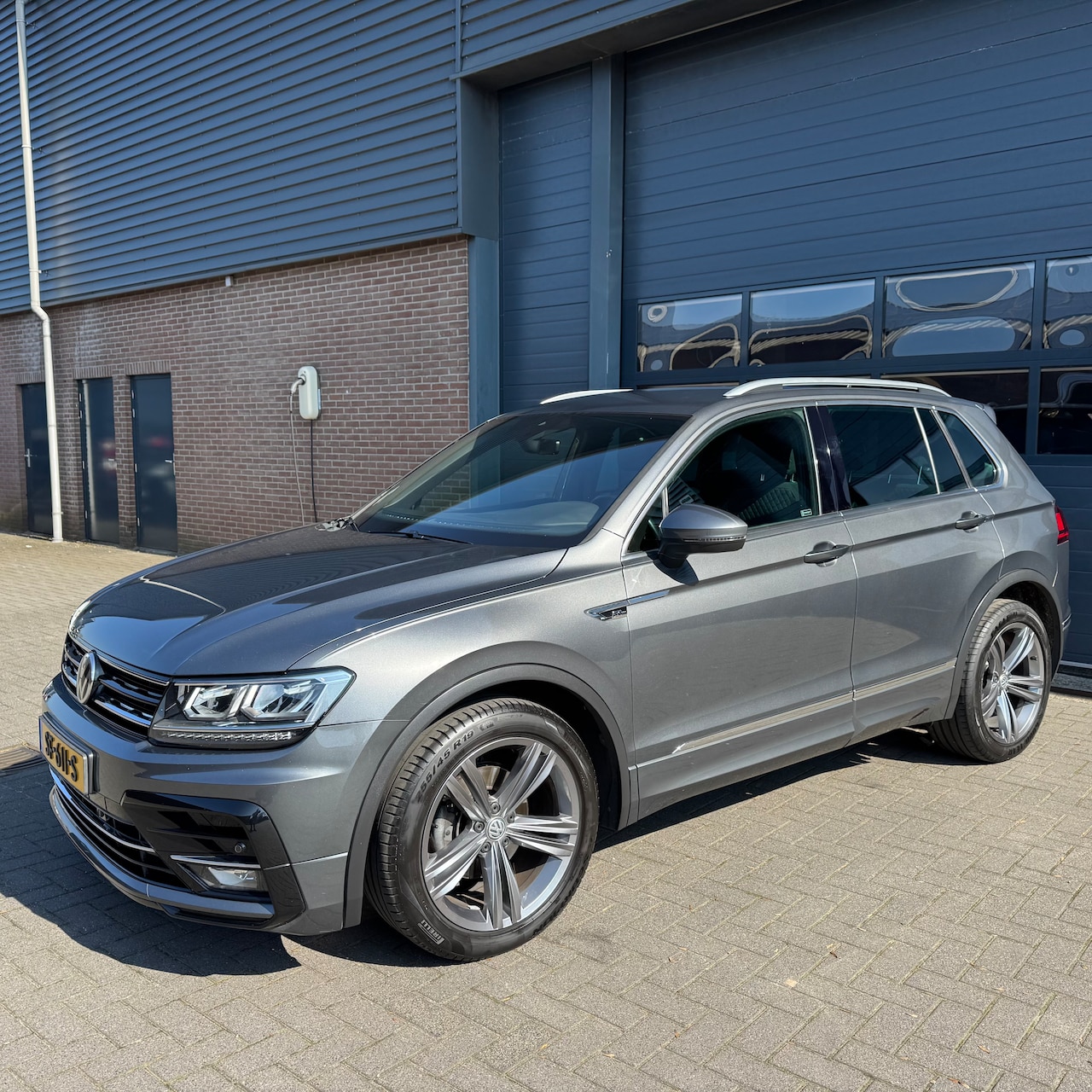 Volkswagen Tiguan - 1.4 TSI ACT Comfortline Business R TREKHAAK/CARPLAY/DIGITAL COCKPIT