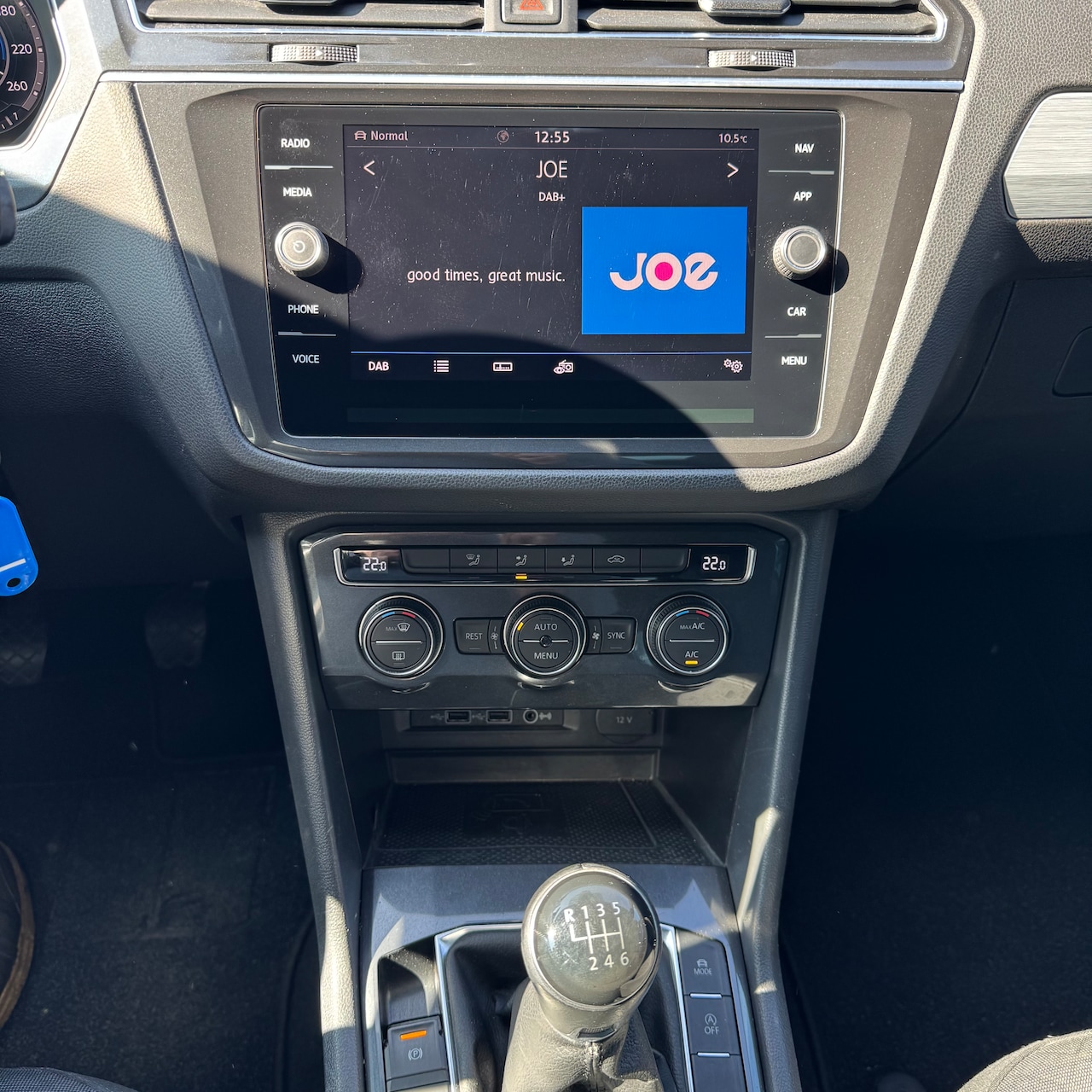 Volkswagen Tiguan - 1.4 TSI ACT Comfortline Business R TREKHAAK/CARPLAY/DIGITAL COCKPIT