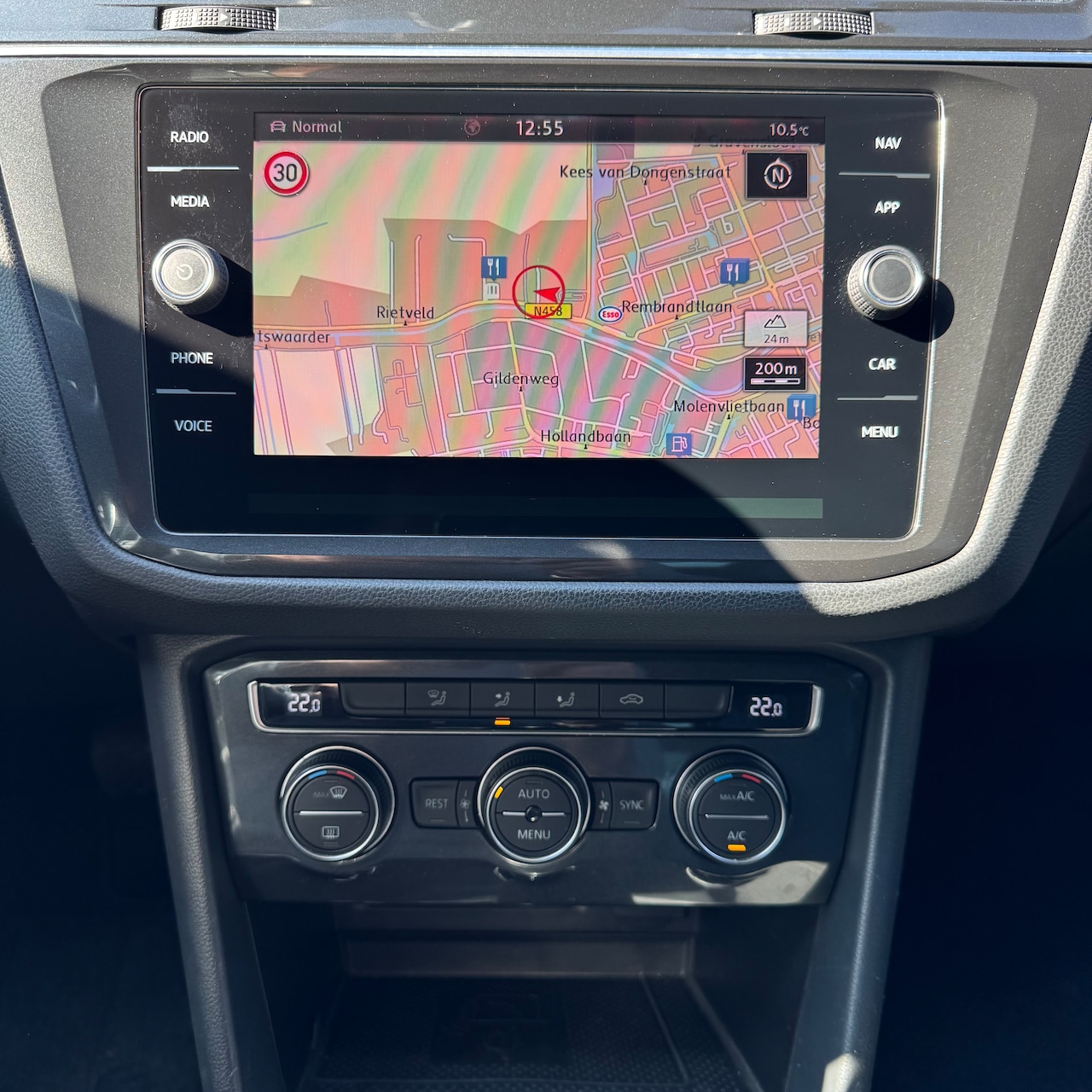 Volkswagen Tiguan - 1.4 TSI ACT Comfortline Business R TREKHAAK/CARPLAY/DIGITAL COCKPIT