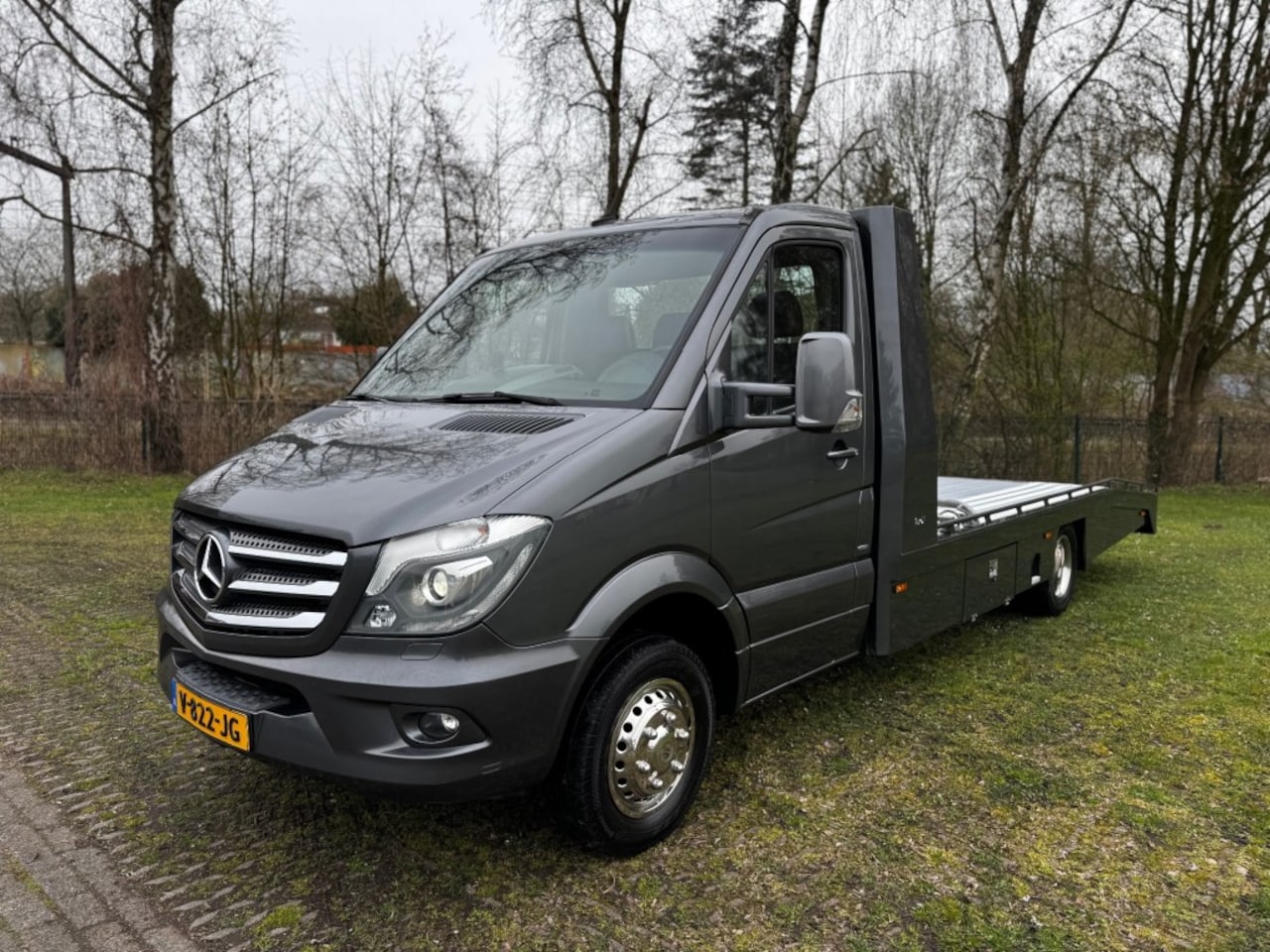 Mercedes-Benz Sprinter - 519 3.0 CDI 432 V6 225PK / TIJHOF / XENON / ELEKTR. LIER / LUCHTVERING / TREKHAAK! - AutoWereld.nl
