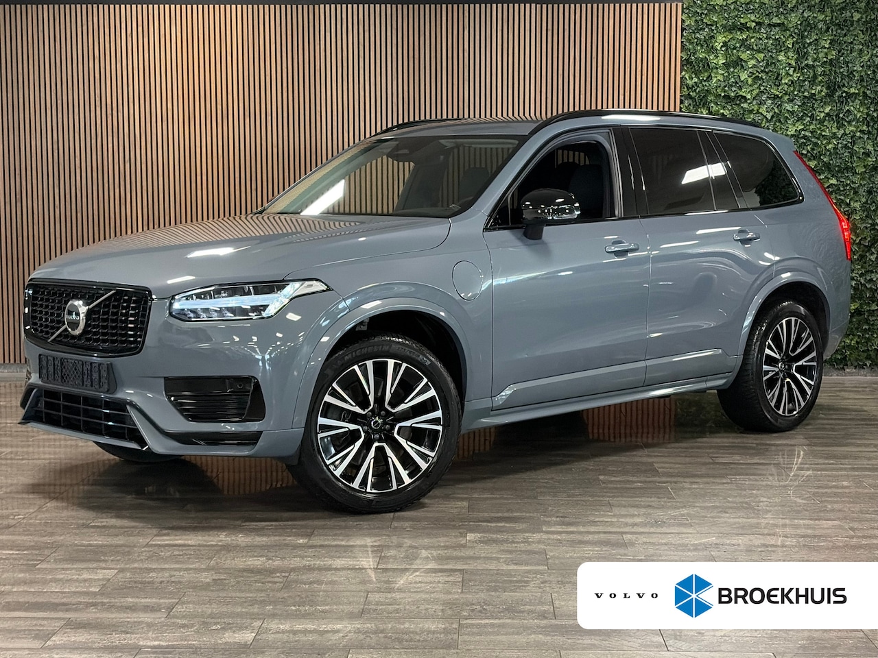 Volvo XC90 - T8 AWD Recharge Plus Dark Long Range | Harman Kardon | All Season banden | Adaptieve Cruis - AutoWereld.nl