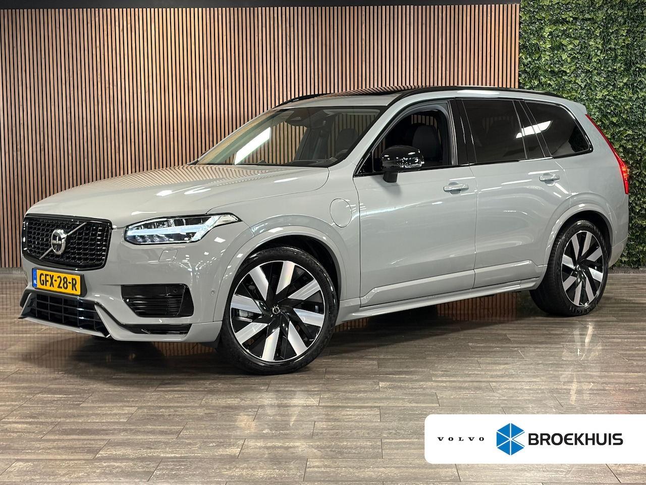 Volvo XC90 - T8 AWD Recharge Ultra Dark | Vol! | Bowers & Wilkins | Luchtvering | Stoelventilatie | Tre - AutoWereld.nl