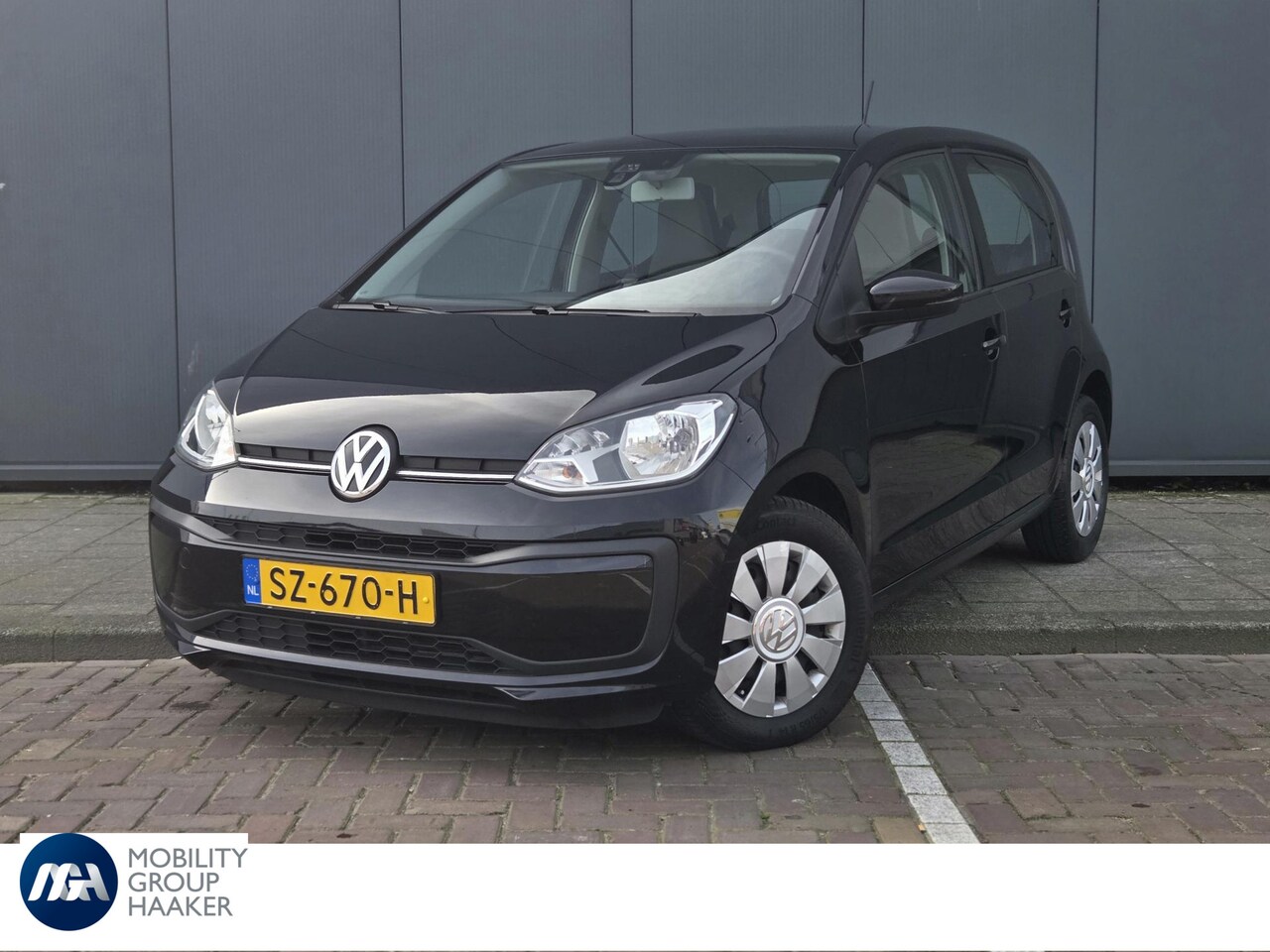 Volkswagen Up! - 1.0 BMT move up! | Airco | Dealer onderhouden | Bluetooth | Elektrische ramen voor | Start - AutoWereld.nl
