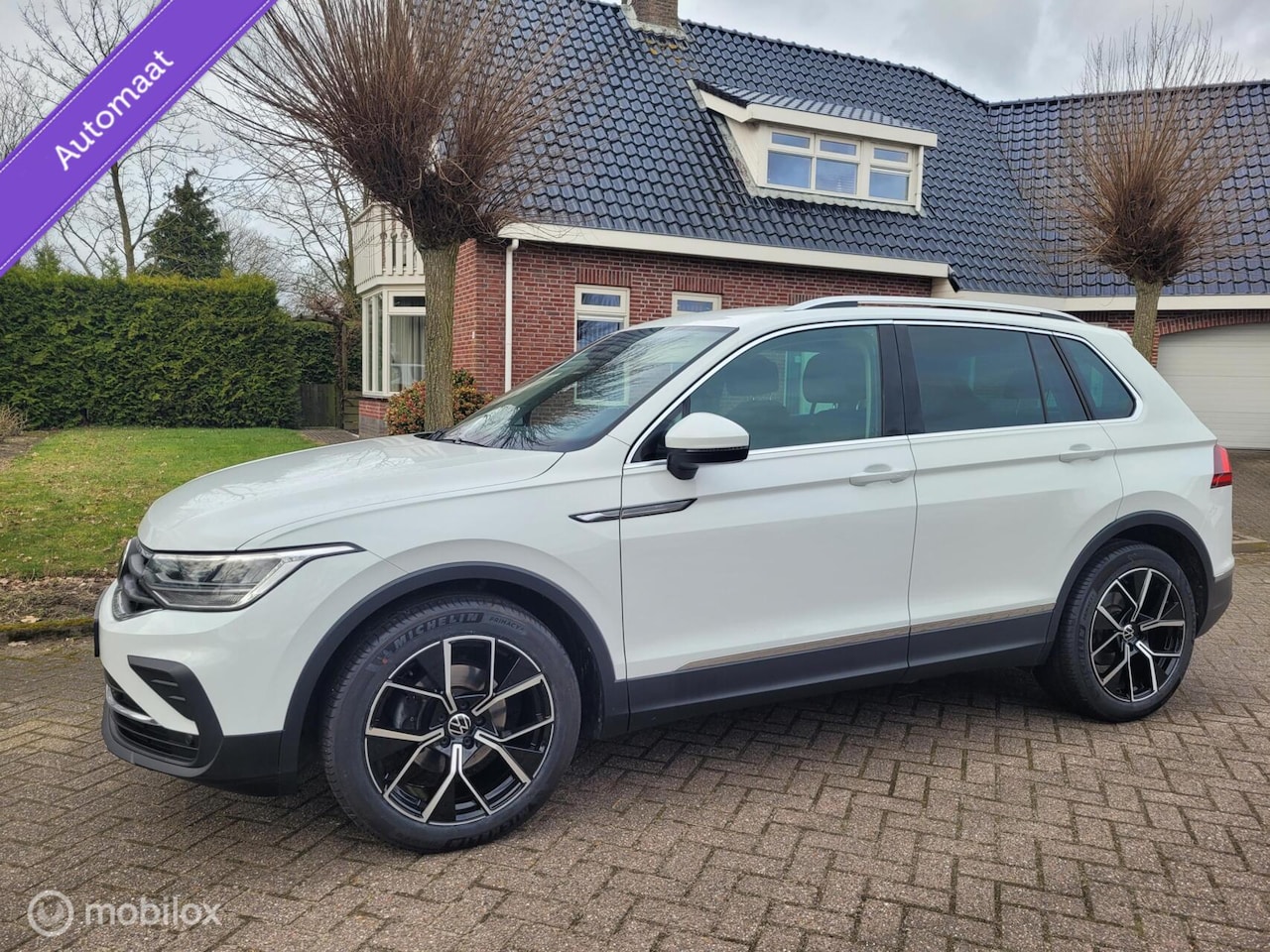 Volkswagen Tiguan - 1.5 TSI DSG,virtual cockpit, trekh,carplay - AutoWereld.nl