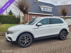 Volkswagen Tiguan - 1.5 TSI DSG, virtual cockpit, trekh, carplay