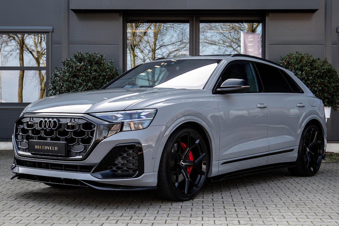 Audi Q8 - 60 TFSI e Competition 490pk, Nardo, Full-options 2026 - AutoWereld.nl