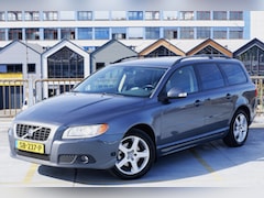 Volvo V70 - 2.0 145PK Kinetic * APK 02-2027