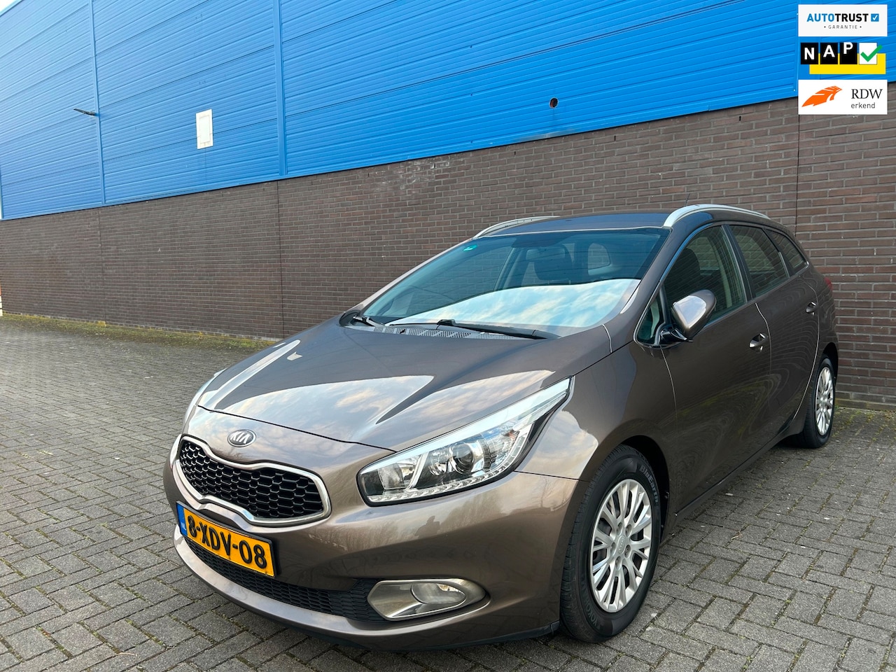 Kia Cee'd Sportswagon - 1.6 GDI 20th Anniversary | 1e eigenaar | OH Dealer | Cruise | Bluetooth | El. Inklapbare b - AutoWereld.nl