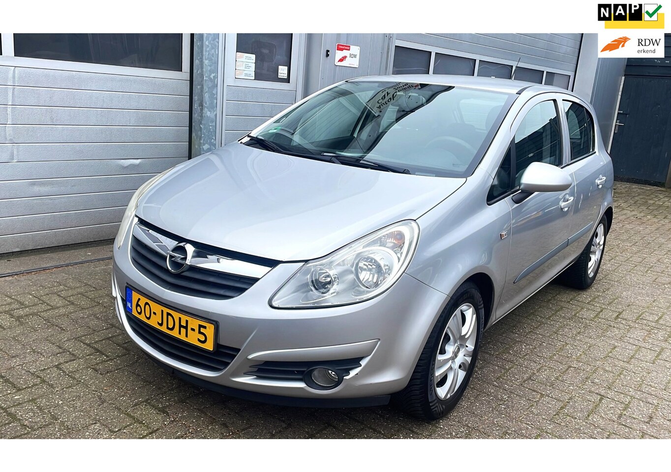 Opel Corsa - 1.4-16V Enjoy 5DR 2009-Airco-L.m.velgen-APK 2027 - AutoWereld.nl